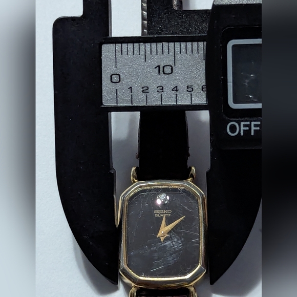 (935)Vintahe Seiko (1400-5309)Women’s Gold Tone Diamond Accent Watch Lizard Band - Picture 3 of 12